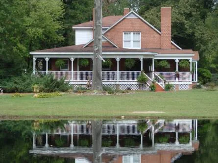 Heartfriends Inn across the pond, around the time it first opened